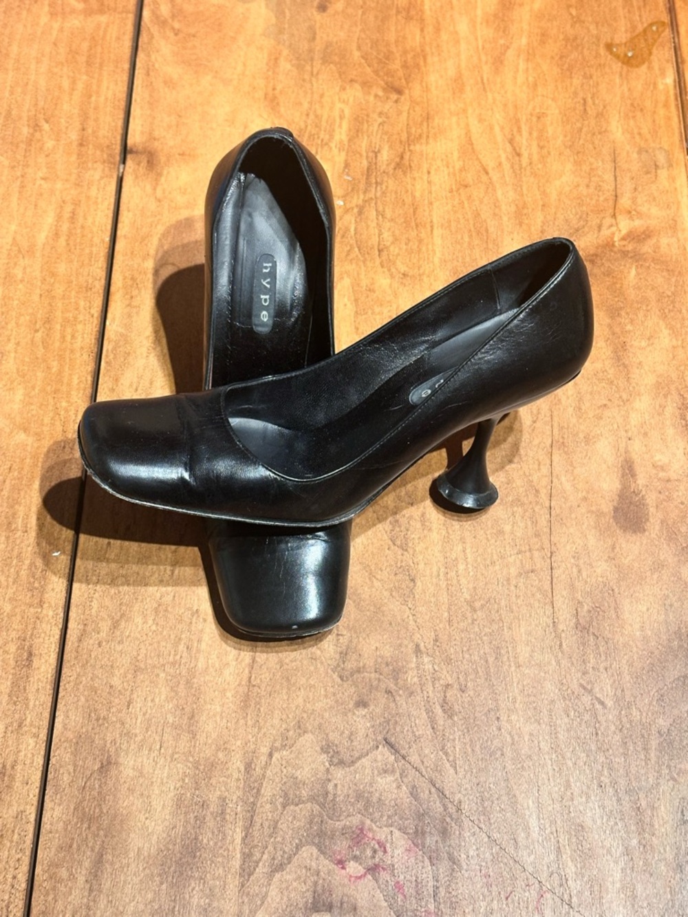 Hype Black Square-Toe Hourglass Heel Pumps